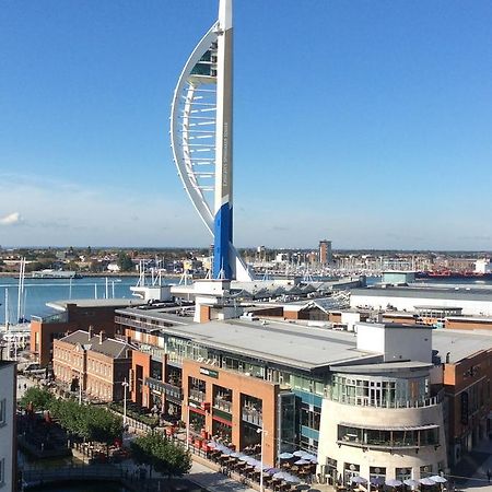 Gunwharf Quays Harbour Apartments 朴次茅斯 外观 照片